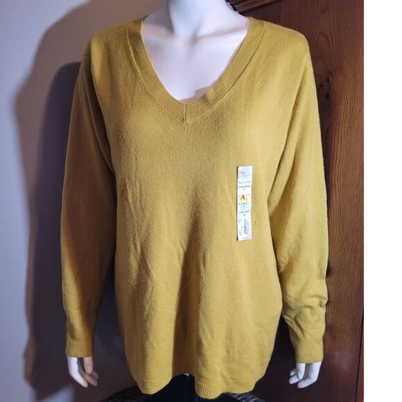 NWT Croft & Barrow Women's Yellow V-Neck Sweater Sz XL Minimalist Neutral Cozy - Picture 1 of 9